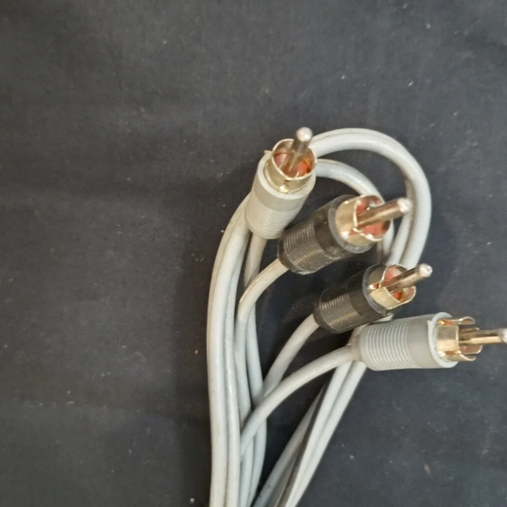 RCA jack cords with long tips